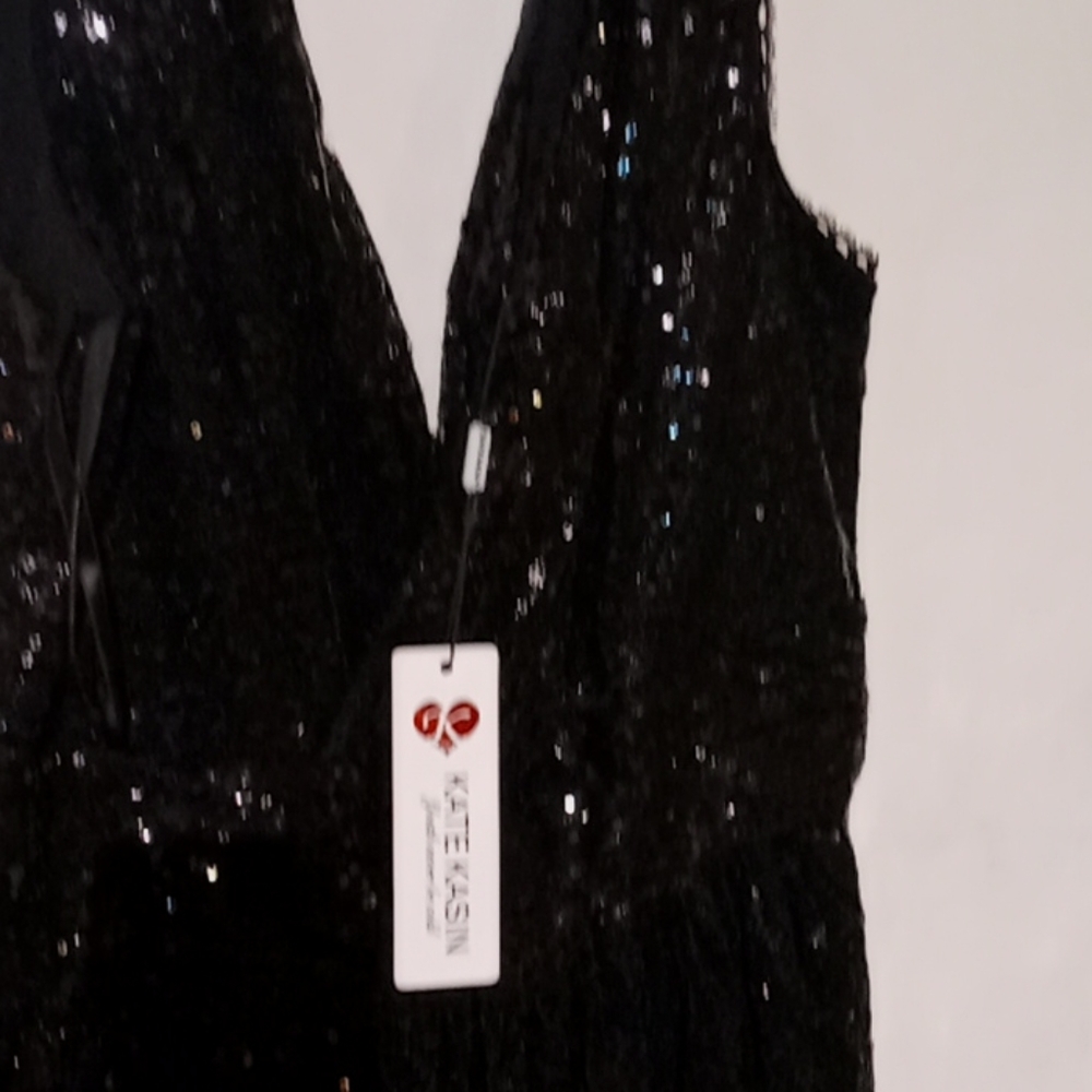 Dress - Picture 2 of 6